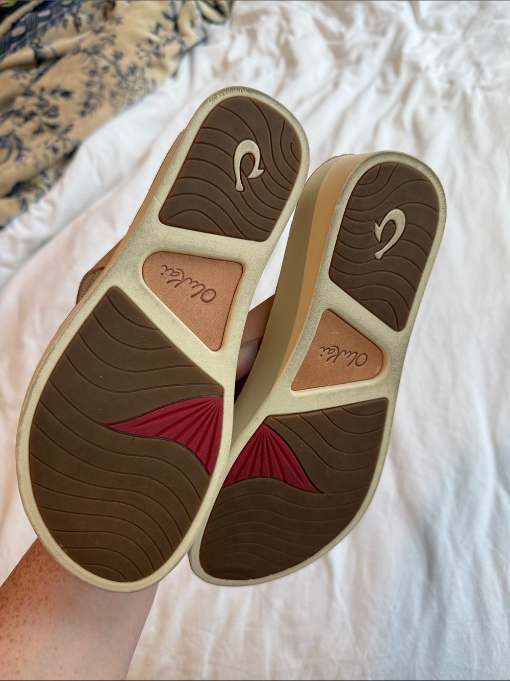 OluKai Women's Ao Loa Tan Wedge Thong Flip-flop Sandals - Picture 4 of 4